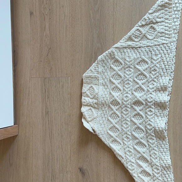 Brand new Poncho 100% Merino wool, Childs Poncho Oatmeal - Picture 7 of 8